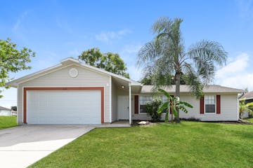 639 NE Juanita Pl Cape Coral, FL 33909